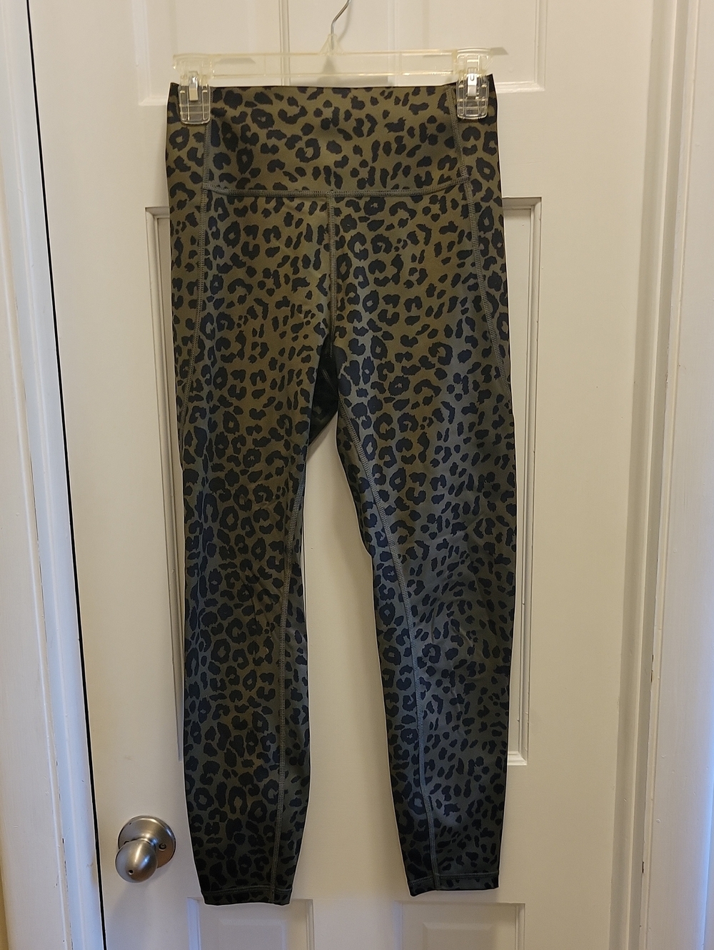 GapFit Leopard Print Leggings - Olive Green/Black